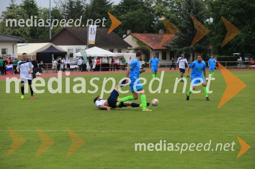  ... ;  Matej  Vračko, Vinogradništvo Vračko, nogometaš slovenske vinske reprezentance;  Tim Lo Duca, nogometaš Vinske reprezentance SlovenijeVinska reprezentanca Slovenije z zmago nad Italijo v finale EP vinarjev v nogometu in obisk Rüdesheim am Rhein