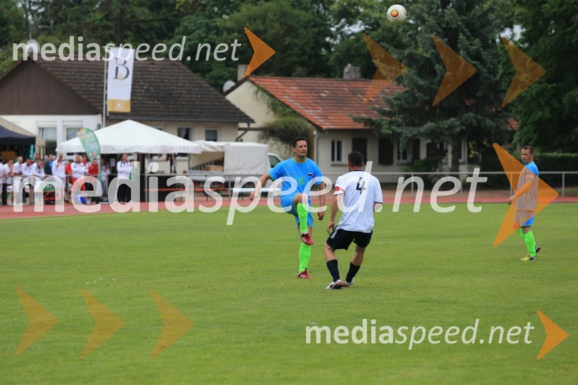  Robi Fišer, nogometaš Slovenske vinske reprezentance;  ... Vinska reprezentanca Slovenije z zmago nad Italijo v finale EP vinarjev v nogometu in obisk Rüdesheim am Rhein