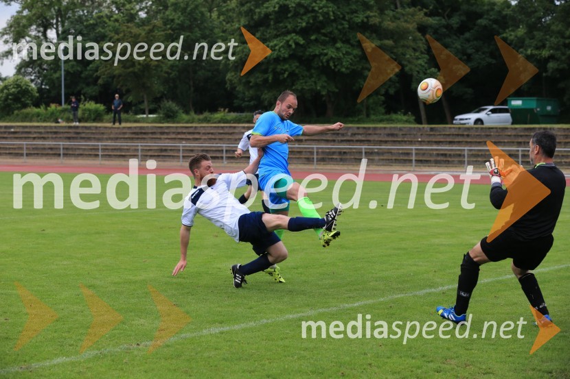  ... ;  Matej  Vračko, Vinogradništvo Vračko, nogometaš slovenske vinske reprezentanceVinska reprezentanca Slovenije z zmago nad Italijo v finale EP vinarjev v nogometu in obisk Rüdesheim am Rhein