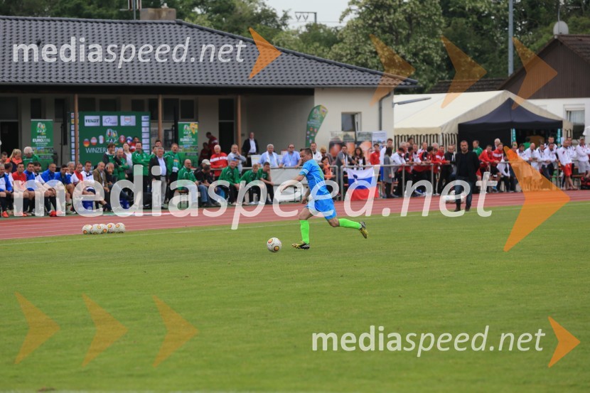  Matej Hlebec, kapetan ekipe VRSVinska reprezentanca Slovenije z zmago nad Italijo v finale EP vinarjev v nogometu in obisk Rüdesheim am Rhein