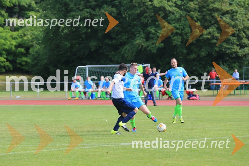  ... ;  Nejc Ščurek, nogometaš Vinske reprezentance Slovenije;  Matej  Vračko, Vinogradništvo Vračko, nogometaš slovenske vinske reprezentanceVinska reprezentanca Slovenije z zmago nad Italijo v finale EP vinarjev v nogometu in obisk Rüdesheim am Rhein
