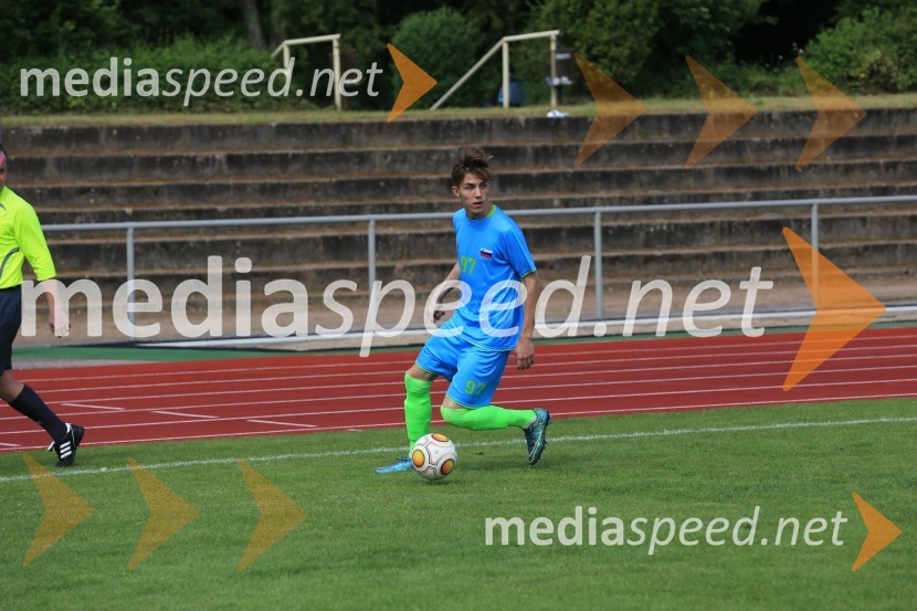  Jan Kramberger, nogometaš Vinske reprezentance SlovenijeVinska reprezentanca Slovenije z zmago nad Italijo v finale EP vinarjev v nogometu in obisk Rüdesheim am Rhein