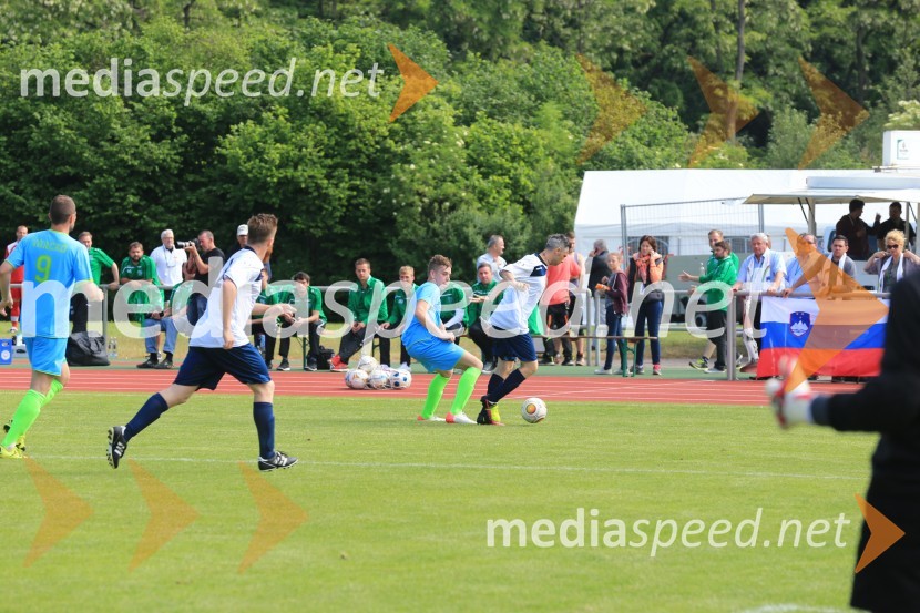  ... ;  Jan Kramberger, nogometaš Vinske reprezentance Slovenije;  ... Vinska reprezentanca Slovenije z zmago nad Italijo v finale EP vinarjev v nogometu in obisk Rüdesheim am Rhein