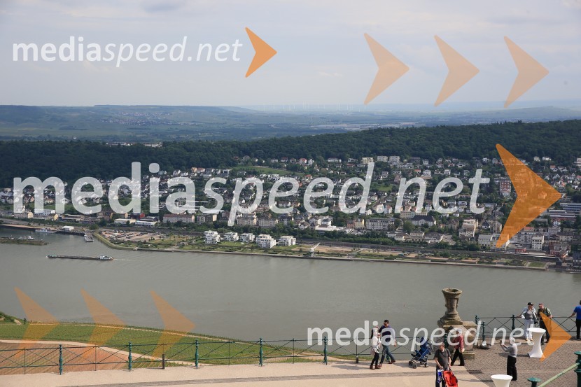 Rüdesheim am RheinVinska reprezentanca Slovenije z zmago nad Italijo v finale EP vinarjev v nogometu in obisk Rüdesheim am Rhein