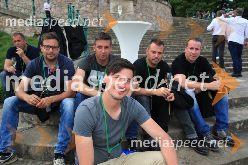 Vinska reprezentanca Slovenije z zmago nad Italijo v finale EP vinarjev v nogometu in obisk Rüdesheim am Rhein