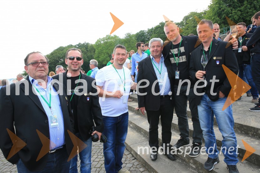 Vinska reprezentanca Slovenije z zmago nad Italijo v finale EP vinarjev v nogometu in obisk Rüdesheim am Rhein