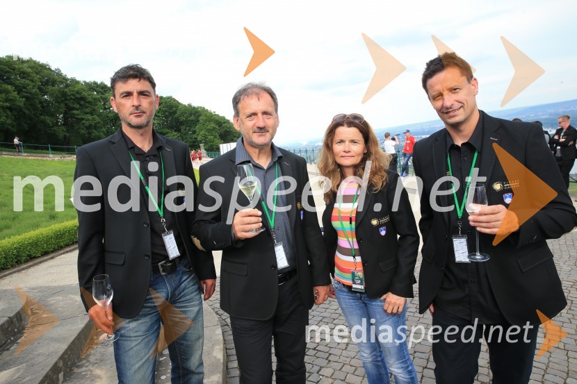 Vinska reprezentanca Slovenije z zmago nad Italijo v finale EP vinarjev v nogometu in obisk Rüdesheim am Rhein