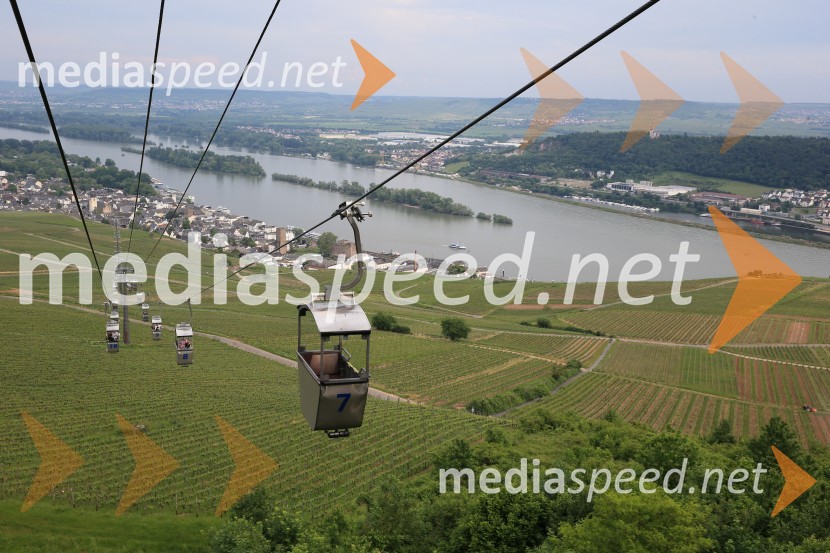 Rüdesheim am RheinVinska reprezentanca Slovenije z zmago nad Italijo v finale EP vinarjev v nogometu in obisk Rüdesheim am Rhein