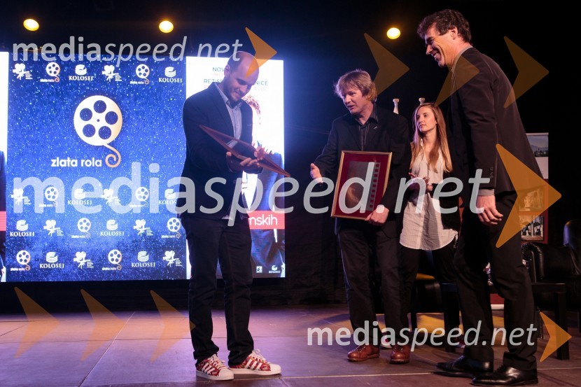 Mitja Okorn, režiser;  ... ;  Sergej Racman, lastnik Kolosej kinematografovMitja Okorn je za svoj film Planet samskih prejel dve zlati roli