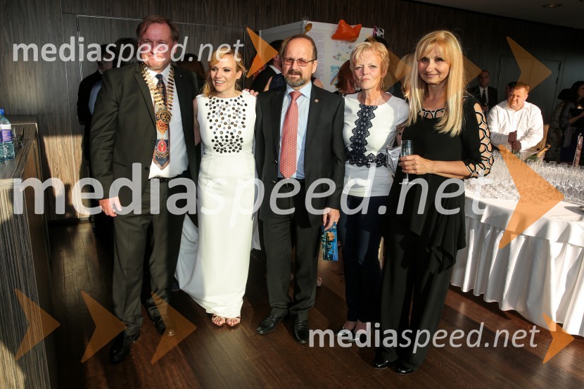 prof. dr. Bojan Cestnik, predsednik Rotary Cluba Ljubljana Ilirija;  Martina Ring, Solvera Lynx d.d., predsednica Rotary Cluba Ljubljana Julija;  Jože Zadravec, Guverner Distrikta 1912 2016/2017;  Alenka Urek;   Snežana Šuput GulinRotary dobrodelna prireditev