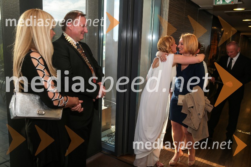   Snežana Šuput Gulin; prof. dr. Bojan Cestnik, predsednik Rotary Cluba Ljubljana Ilirija;  Martina Ring, Solvera Lynx d.d., predsednica Rotary Cluba Ljubljana Julija;  Ana RingRotary dobrodelna prireditev