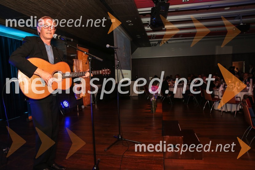  Aleksander Mežek, glasbenikRotary dobrodelna prireditev