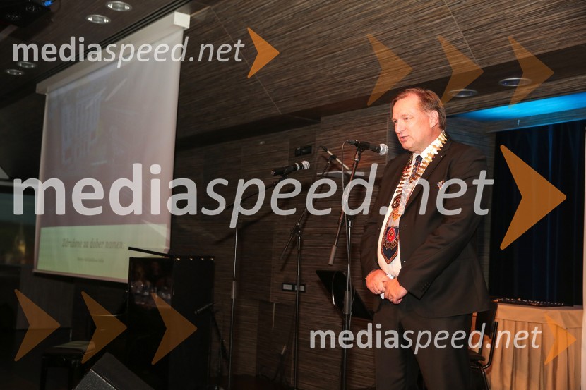 prof. dr. Bojan Cestnik, predsednik Rotary Cluba Ljubljana IlirijaRotary dobrodelna prireditev
