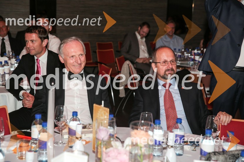  Otmar Zorn, Vice Guverner Distrikta 1912;  Jože Zadravec, Guverner Distrikta 1912 2016/2017Rotary dobrodelna prireditev