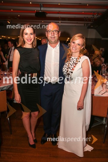  Nuša Lesar, novinarka in vodtieljica;  Aleš Jenčič, Interexport;  Martina Ring, Solvera Lynx d.d., predsednica Rotary Cluba Ljubljana JulijaRotary dobrodelna prireditev