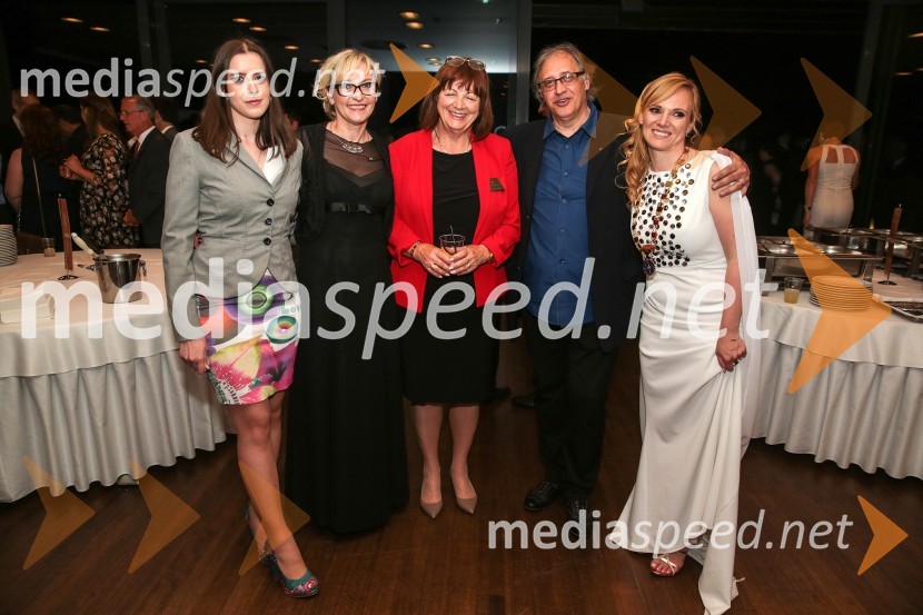  Evita Tutta;  Klementina Golija Tutta, akademska slikarka;  ... ;   Klavdij Tutta, slovesnki slikar in grafik;  Martina Ring, Solvera Lynx d.d., predsednica Rotary Cluba Ljubljana JulijaRotary dobrodelna prireditev