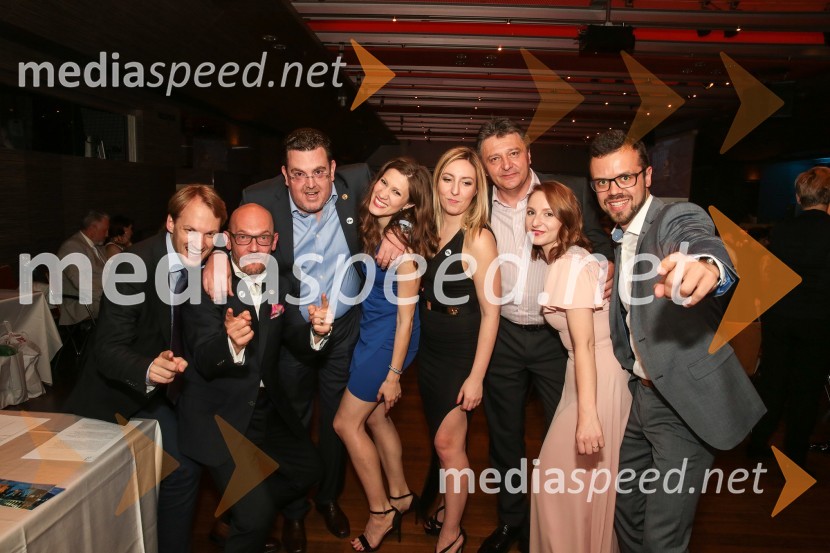  An Krumberger;  Slavc Grčar, G3 Spirits;  Blaž Hudarin, Soft d.o.o.;  Maja  Usico, The Felpers;  Kristina  Zimic, DJ Calixta  ;  Franc Željko Zupanič, direktor, Kontrola zračnega prometa Slovenije;  ... ;  ... Rotary dobrodelna prireditev