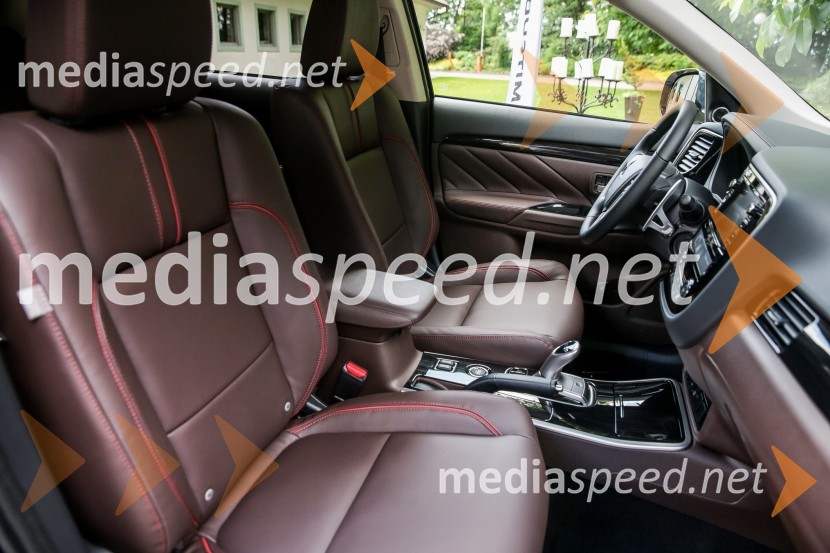 Mitsubishi Outlander PHEVMitsubishi Outlander PHEV, slovenska predstavitev