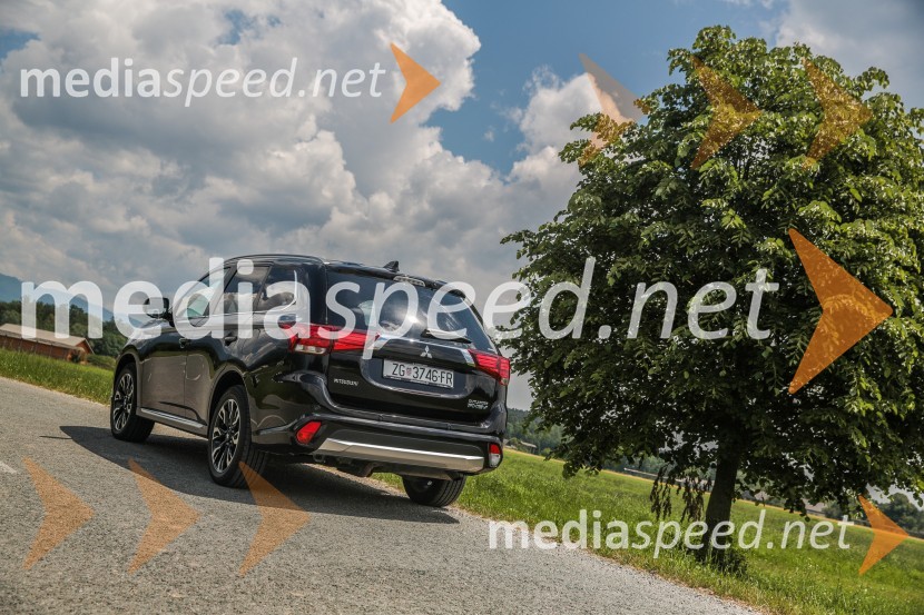 Mitsubishi Outlander PHEVMitsubishi Outlander PHEV, slovenska predstavitev