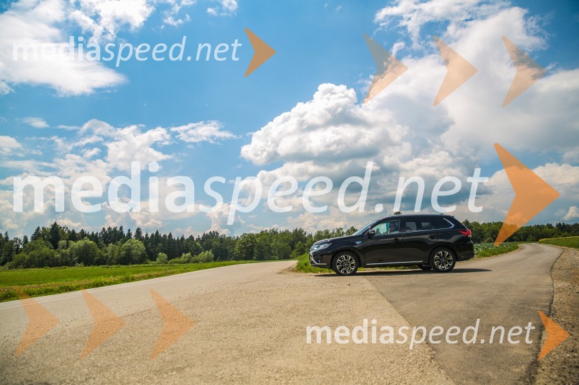 Mitsubishi Outlander PHEVMitsubishi Outlander PHEV, slovenska predstavitev