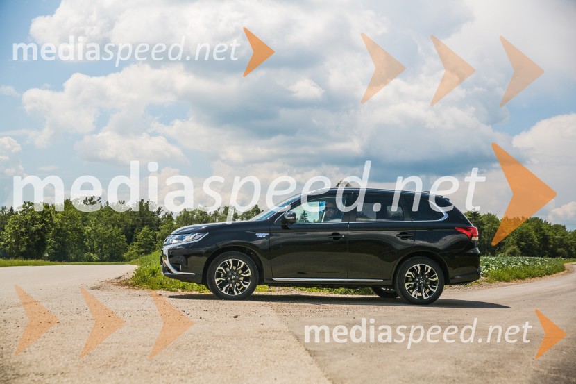 Mitsubishi Outlander PHEVMitsubishi Outlander PHEV, slovenska predstavitev