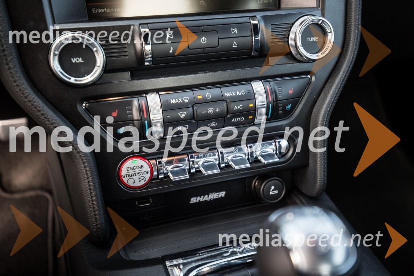 Ford MustangKultni Mustang in novi Ford Focus RS, slovenska predstavitev