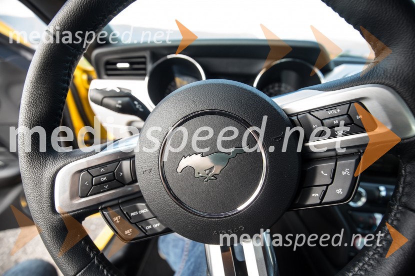 Ford MustangKultni Mustang in novi Ford Focus RS, slovenska predstavitev