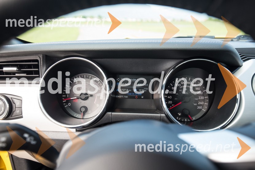 Ford MustangKultni Mustang in novi Ford Focus RS, slovenska predstavitev