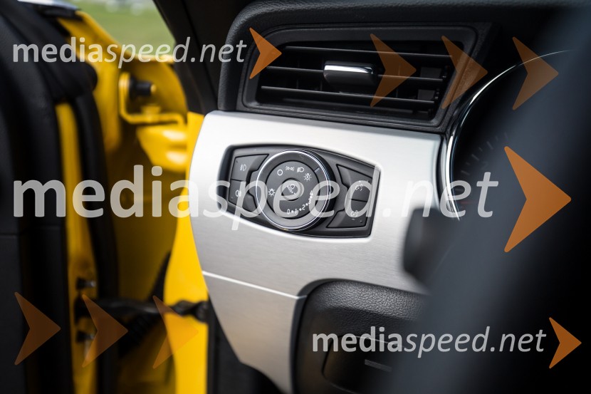 Ford MustangKultni Mustang in novi Ford Focus RS, slovenska predstavitev