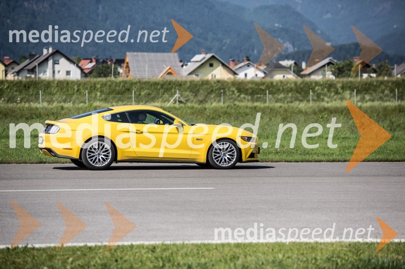 Ford MustangKultni Mustang in novi Ford Focus RS, slovenska predstavitev