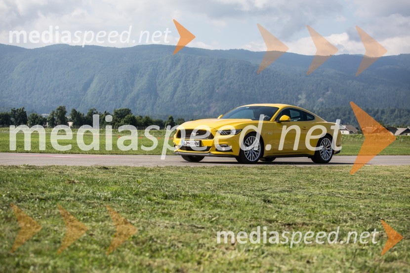 Ford MustangKultni Mustang in novi Ford Focus RS, slovenska predstavitev