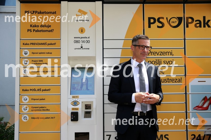 mag. Boris Novak, generalni direktor, Pošta SlovenijePošta Slovenije postavlja mrežo 24 paketomatov po Sloveniji