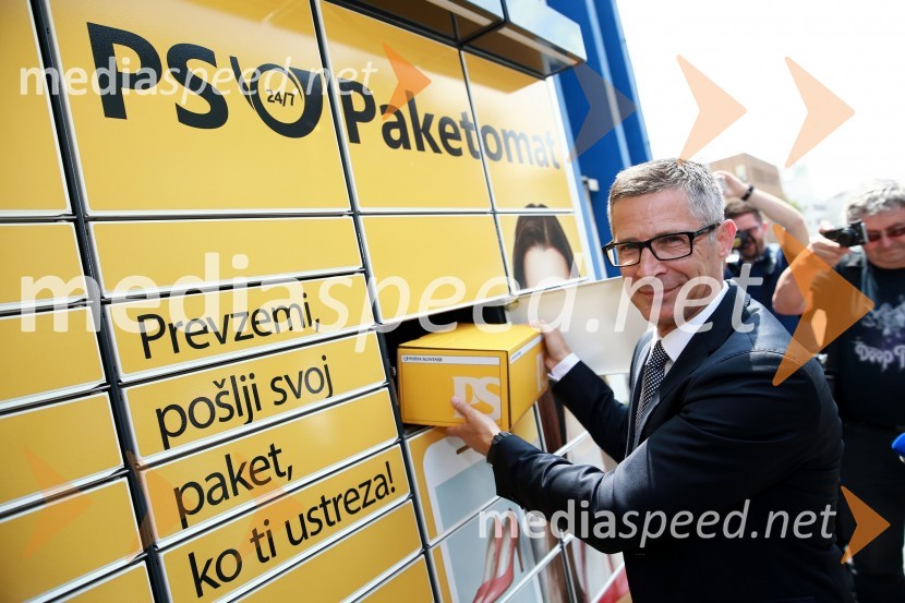 mag. Boris Novak, generalni direktor, Pošta SlovenijePošta Slovenije postavlja mrežo 24 paketomatov po Sloveniji