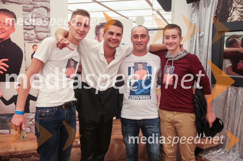  ... ;  Jasmin Cerić, udeleženec šova Big Brother;  ... ;  ... Zmagovalka šova Big Brother 2016 je Mirela Lapanović