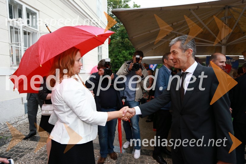 mag. Irma Gubanec, predsednica uprave Delo d.d.;  Stojan Petrič, predsednik sosveta Kolektor Group d.o.o.25 let Slovenskih novic in predstavitev revije Suzy
