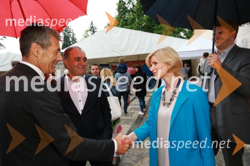  Stojan Petrič, predsednik sosveta Kolektor Group d.o.o.;  Bojan Budja, odgovorni urednik dnevnika Slovenske novice ;  Dragica  Grilj, direktorica trženja, Delo d.d.25 let Slovenskih novic in predstavitev revije Suzy