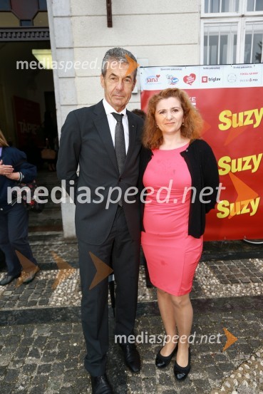  Stojan Petrič, predsednik sosveta Kolektor Group d.o.o.;  Dolores Podbevšek, direktorica marketinga Delo, d.d.25 let Slovenskih novic in predstavitev revije Suzy
