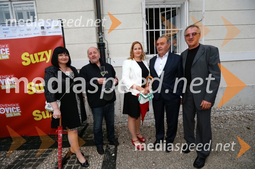  Nataša  Luša, prokuristka, Delo d.d.;  Zmago Jelinčič Plemeniti, politik; mag. Irma Gubanec, predsednica uprave Delo d.d.;  Bojan Budja, odgovorni urednik dnevnika Slovenske novice ;  ... 25 let Slovenskih novic in predstavitev revije Suzy