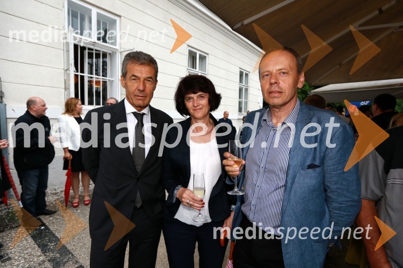  Stojan Petrič, predsednik sosveta Kolektor Group d.o.o.;  ... ;  ... 25 let Slovenskih novic in predstavitev revije Suzy