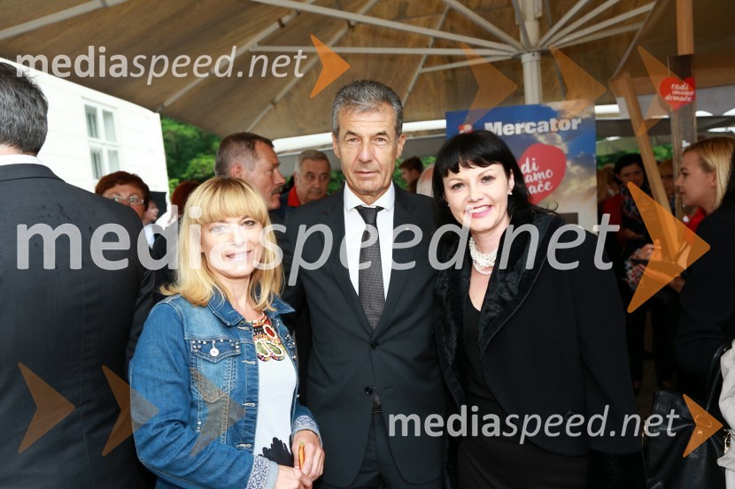  Barbra Jermann, urednica revije Suzy;  Stojan Petrič, predsednik sosveta Kolektor Group d.o.o.; mag. Andreja  Jernejčič, direktorica podjetja Lin&Nil25 let Slovenskih novic in predstavitev revije Suzy