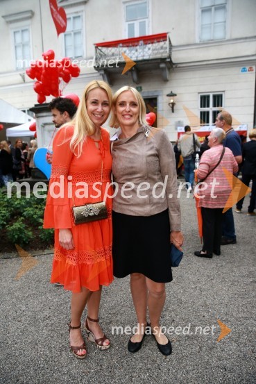  Andreja  Freyer, novinarka;  Irena Pavčič, IPPR, marketinške in PR storitve25 let Slovenskih novic in predstavitev revije Suzy