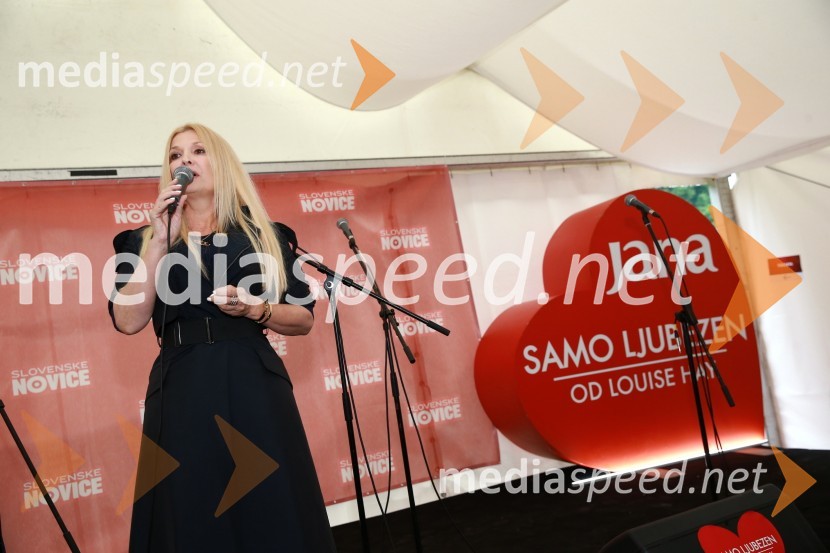  Helena Blagne, pevka25 let Slovenskih novic in predstavitev revije Suzy