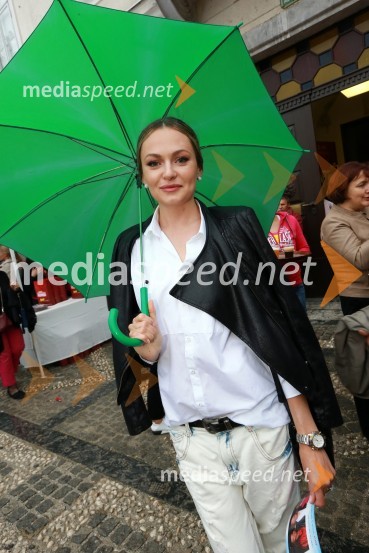  Iryna Osypenko, menekenka25 let Slovenskih novic in predstavitev revije Suzy
