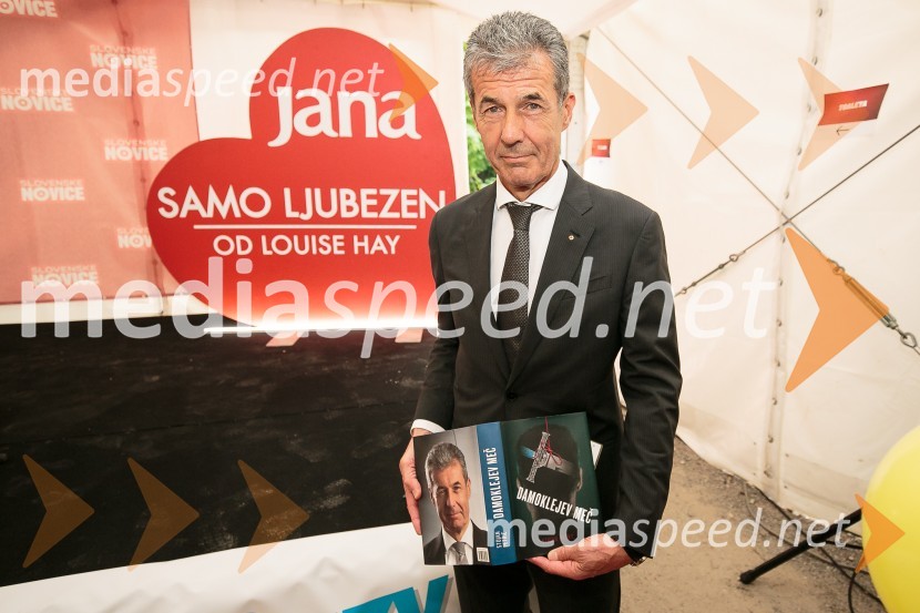  Stojan Petrič, predsednik sosveta Kolektor Group d.o.o.25 let Slovenskih novic in predstavitev revije Suzy