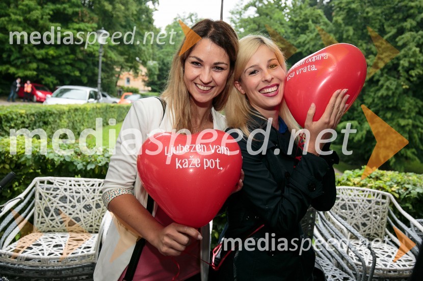  Alenka  Medič   , TV3;  Lea Mederal, voditeljica, TV3 Medias 25 let Slovenskih novic in predstavitev revije Suzy