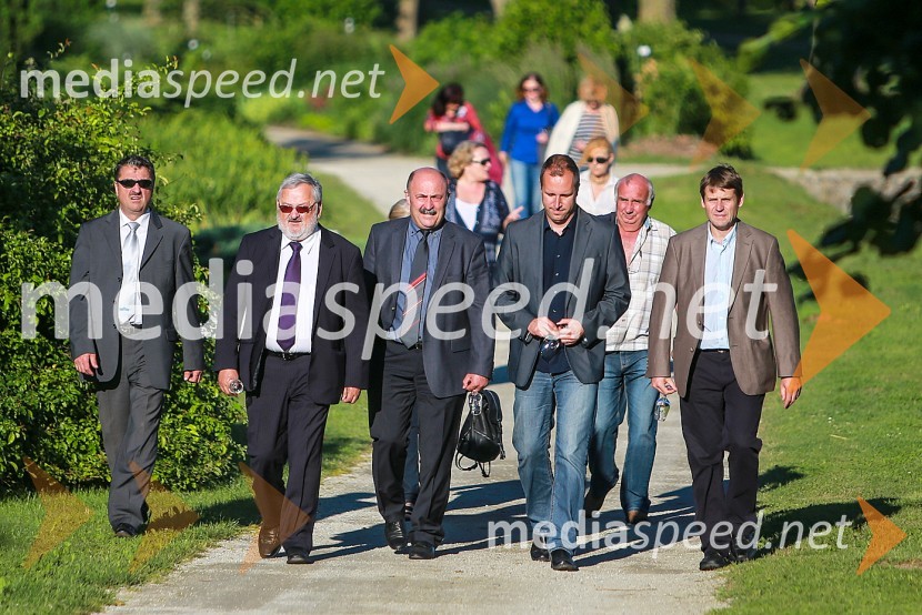  ... ; prof. dr. Igor Tičar, rektor, Univerza v Mariboru;  ... ; dr. Marko Soršak, župan, Občina Hoče-Slivnica;  ... Vrtnice in vino, koncert v Botaničnem vrtu UM