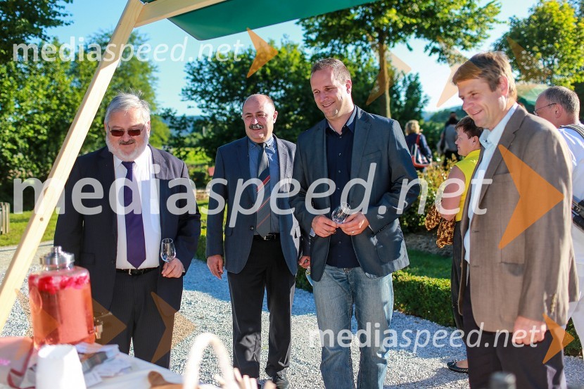 prof. dr. Igor Tičar, rektor, Univerza v Mariboru;  ... ; dr. Marko Soršak, župan, Občina Hoče-Slivnica;  ... Vrtnice in vino, koncert v Botaničnem vrtu UM