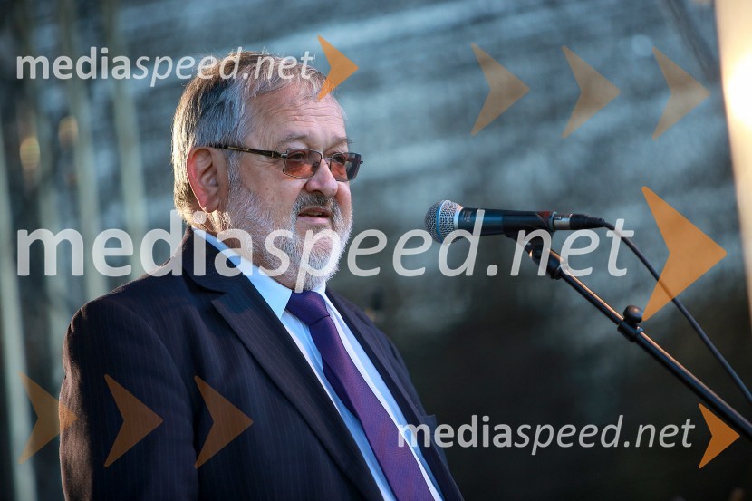 prof. dr. Igor Tičar, rektor, Univerza v MariboruVrtnice in vino, koncert v Botaničnem vrtu UM