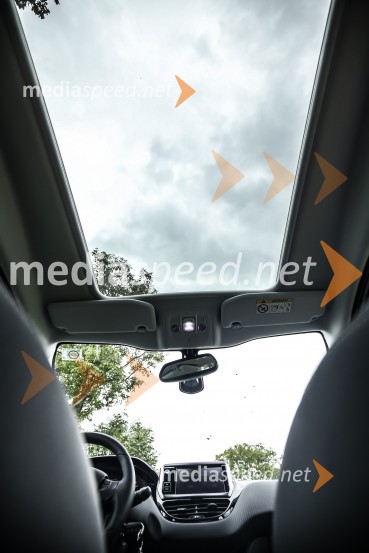 Peugeot 2008Novi peugeot 2008, slovenska predstavitev