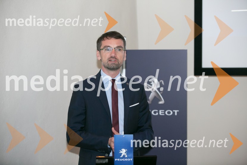  Gregor Draksler, direktor marketinga, Peugeot SlovenijaNovi peugeot 2008, slovenska predstavitev